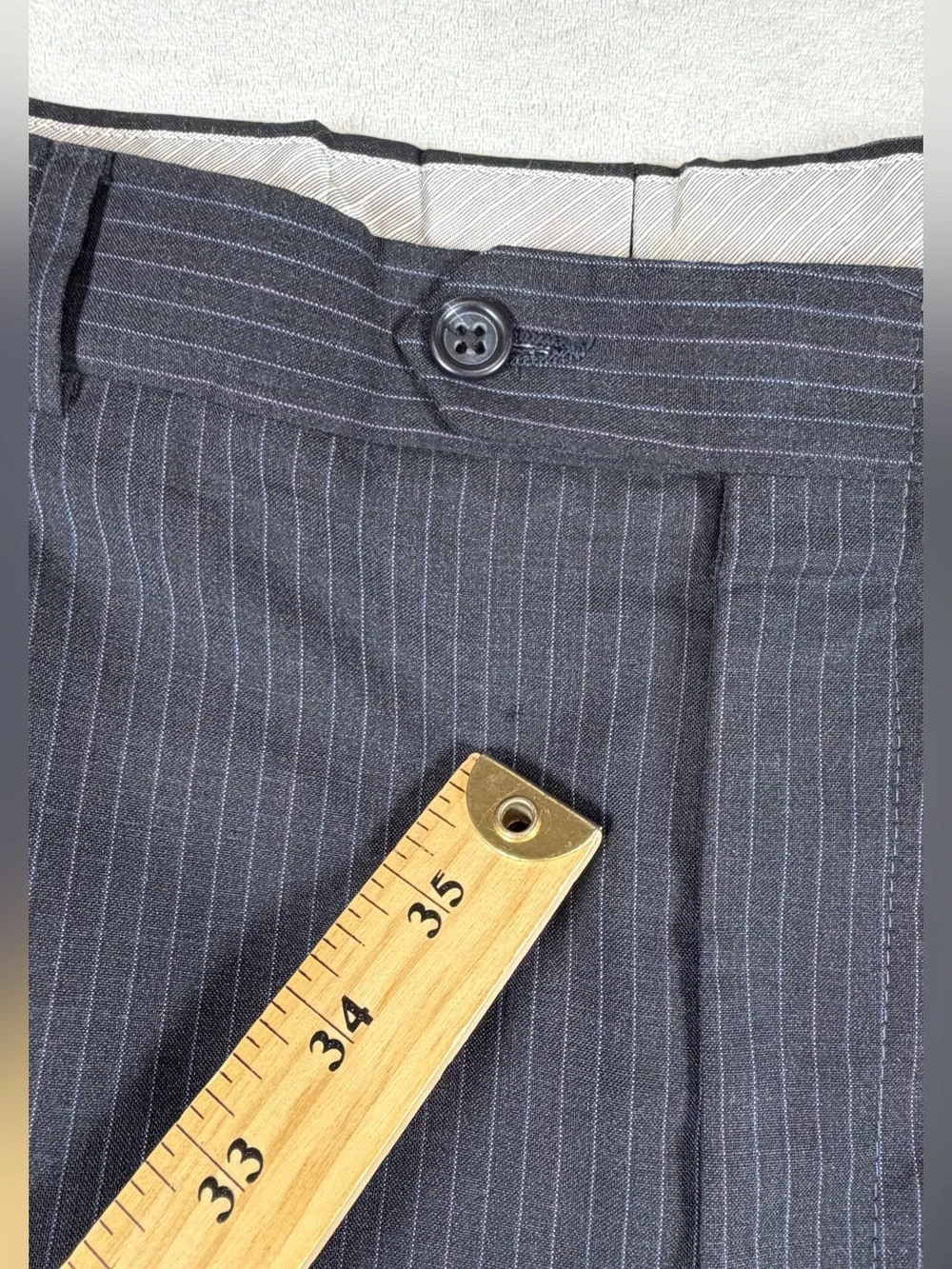 Burberry 46L 100% Wool Deisigner Men's Black Pinstripe Two-Piece Suit